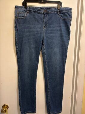 Matilda Jane Classic Blue Denim Stretch Straight Leg Women’s Jeans, Sz 18